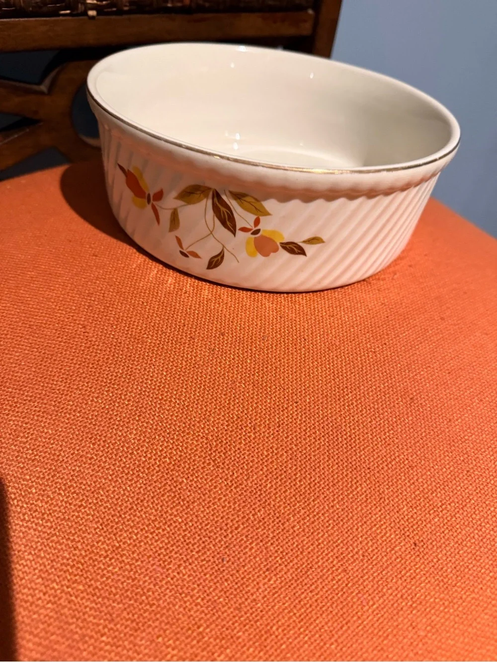 Vintage Hall Superior Kitchenware. EUC . No chips or cracks.